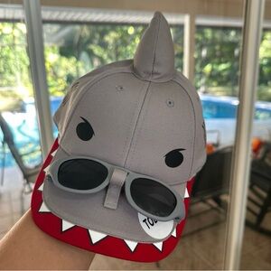 Sea World Toddler Hat Shark Gray With Sunglasses 3D Fin New Without Tags